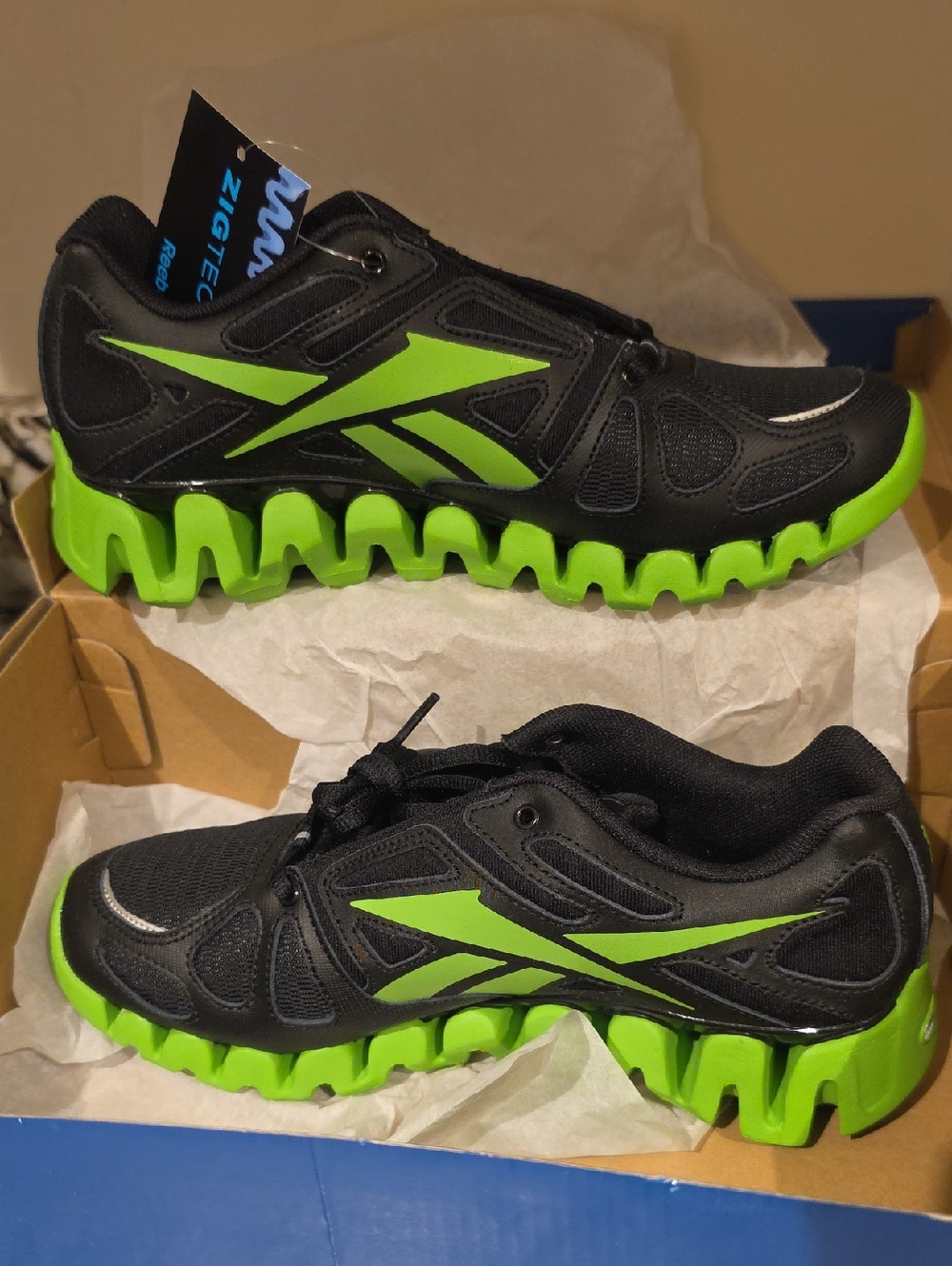 Reebok Kids Black & Neon Green ZigTech Sneakers New Witg Tags Size 6.5